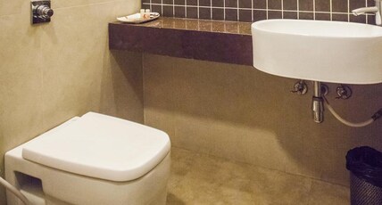 Hemas Hotel Supreme Room Type - Deluxe Room with Partial Sea View
