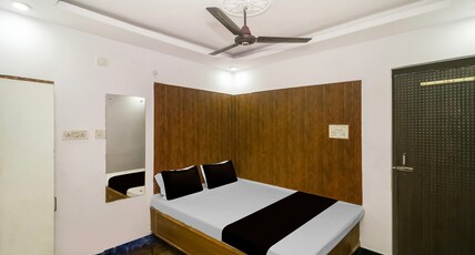 Hotel O Galaxy Inn Room Type - Classic