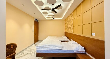 Hotel GURUKRIPA mhow Room Type - Bedroom 6