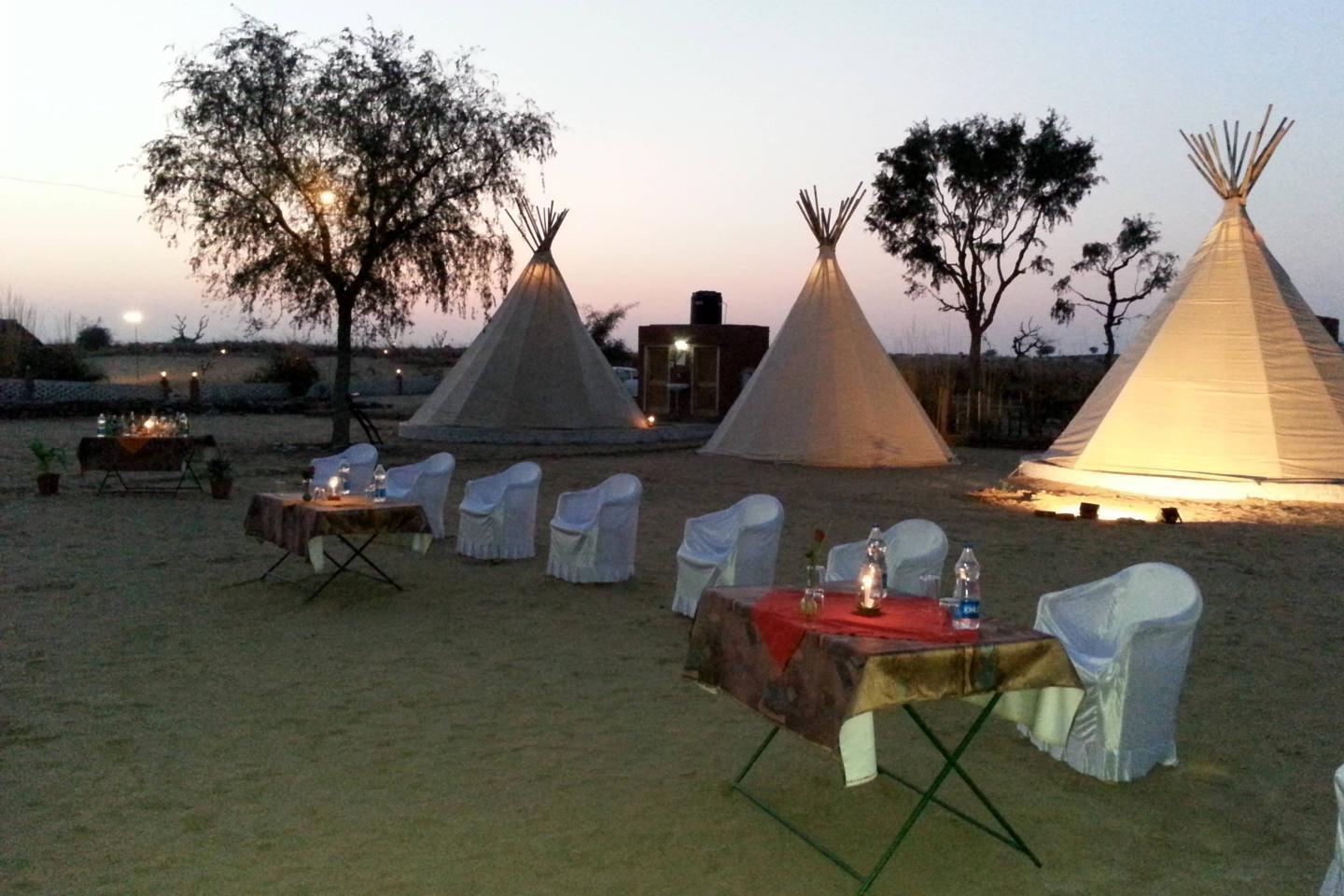 Umaid Safaris & Desert Lodge - Tap to explore photos