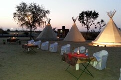Umaid Safaris & Desert Lodge