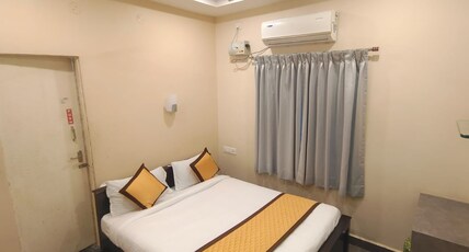 Hotel Bangalore Residency Room Type - Standard room with AC