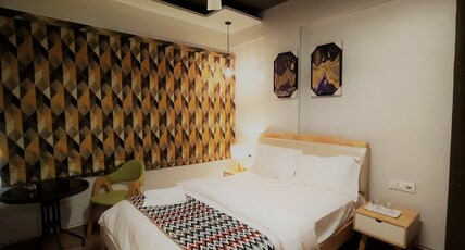 HOTEL WOODS INN Room Type - Standard Room HOTEL WOODS INN Room Type - Standard Room