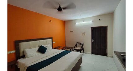 FabHotel SGS Residency Room Type - Deluxe Room