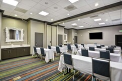 Hampton Inn & Suites by Hilton Los Angeles Burbank Airport