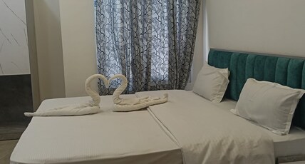 Om Villa HOSTEL Room Type - Deluxe Room