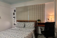 Cozy Room On Hill Rd: Orchid 1