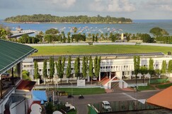 Blue Bridge Home | 150m walking distance from Marina Beach