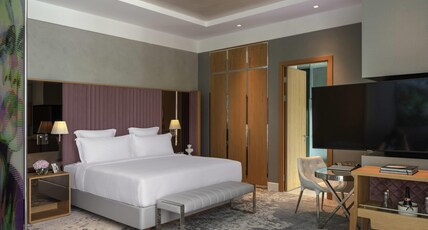 SLS Dubai Hotel Downtown by Accor Room Type - Sky Premium King with Balcony