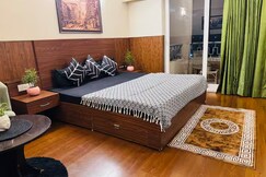 Aurelio Studios Supertech