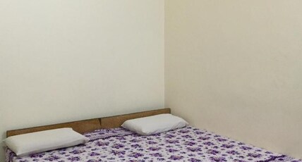 Shanti Guest House Room Type - Standard Room with Common Bathroom