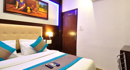 Hotel Nirmal Mahal @ New Delhi Room Type - Deluxe Room Non AC With Complementary Wifi