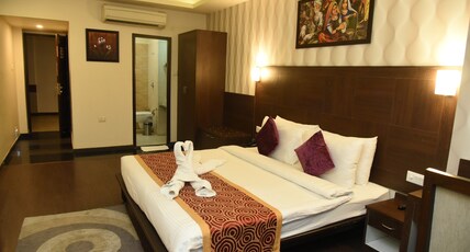 Hotel Park View Room Type - Deluxe Room