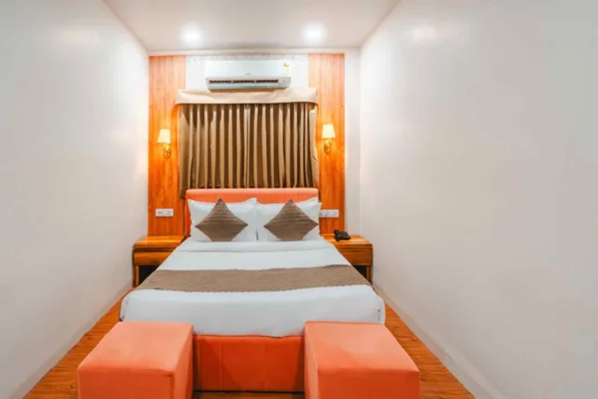 FabHotel Asilo Prime - Tap to explore photos