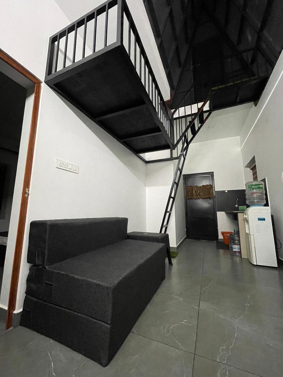 Zerahs Home - 2 Bedroom - Tap to explore photos
