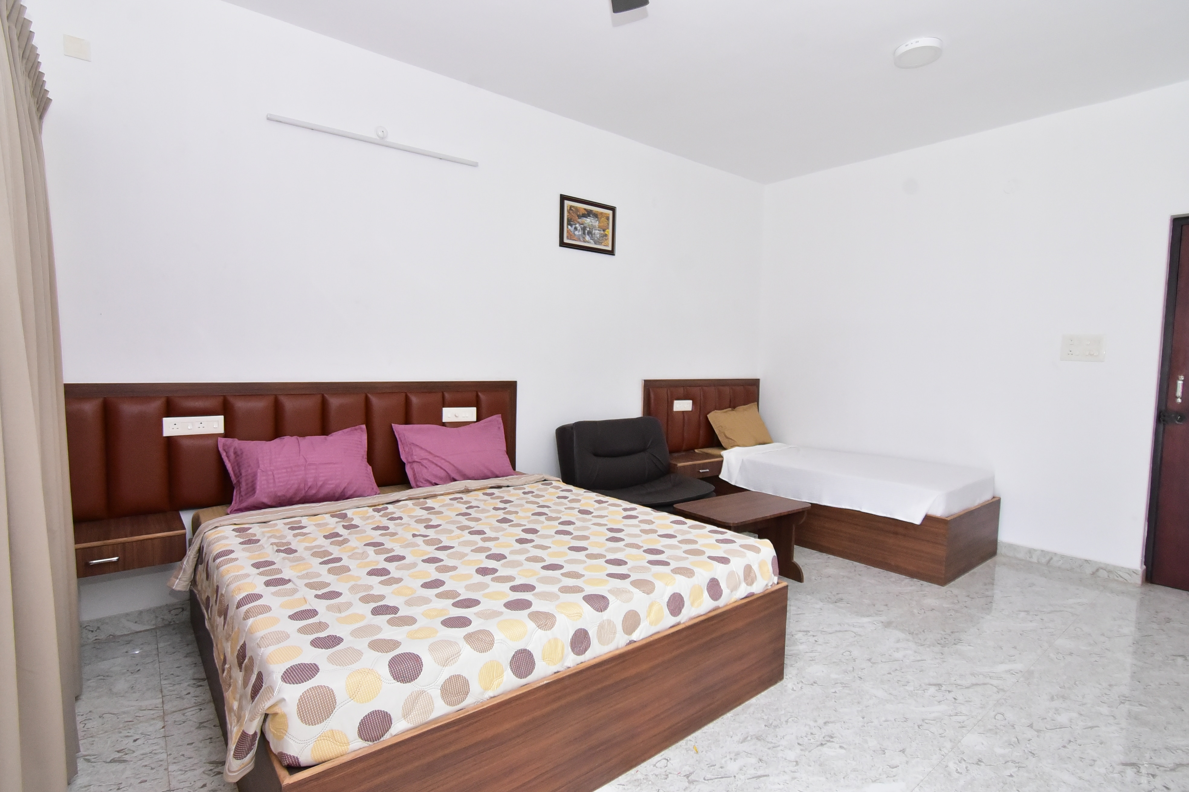Sharan's Villa - Tap to explore photos