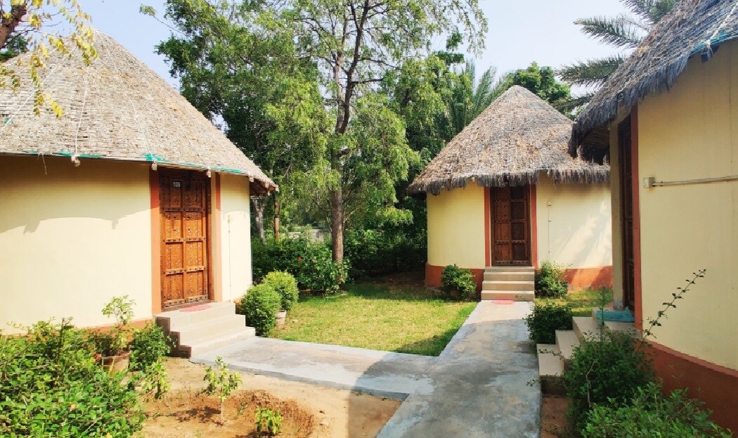 Hotel Kailash Dwarka - Tap to explore photos