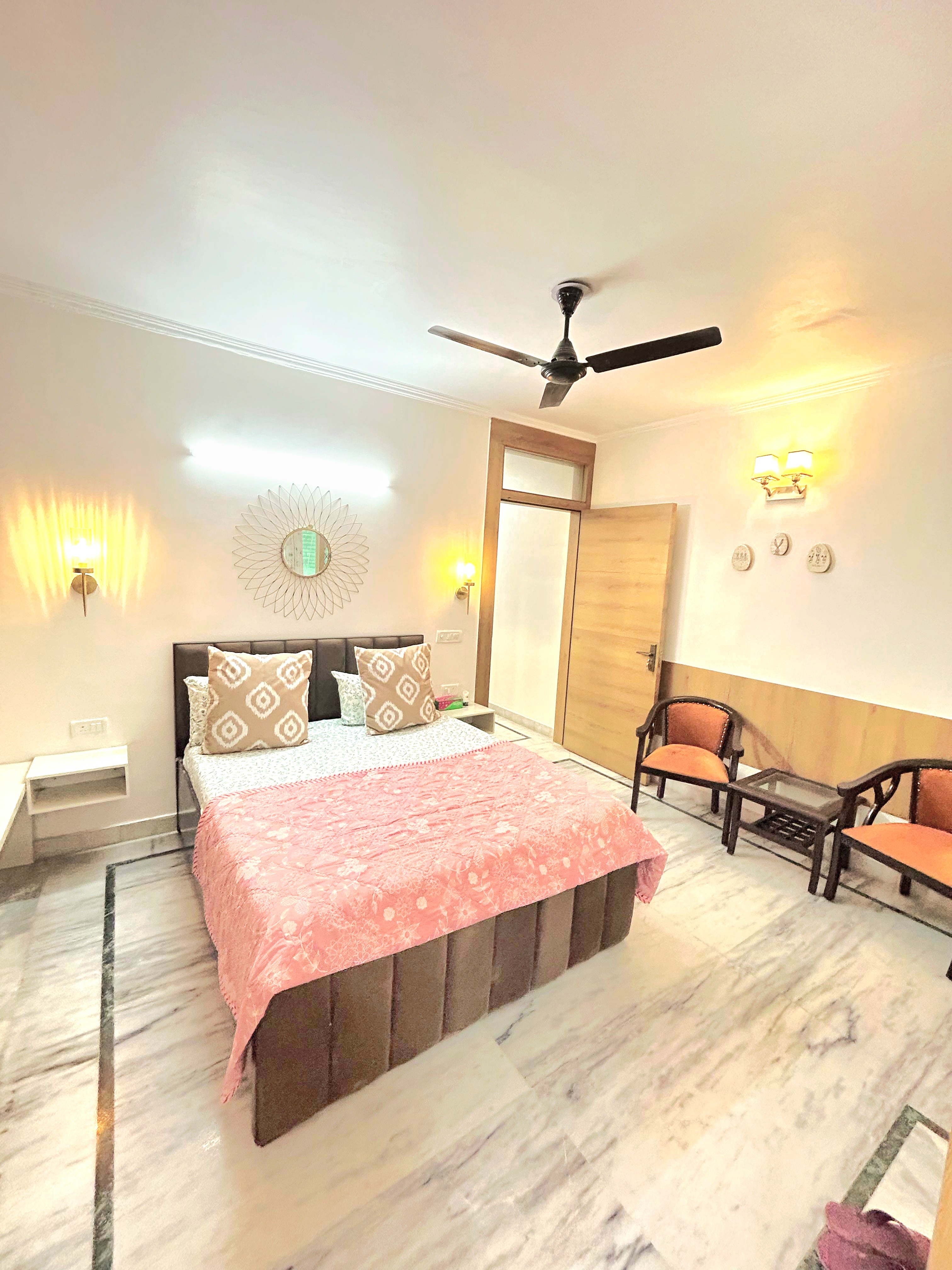 Cozy Apartment || Malviya Nagar - Tap to explore photos