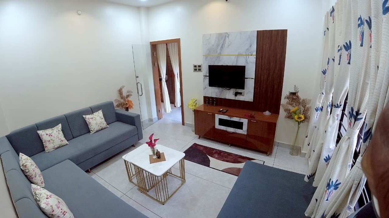 Aanandam Home Stay - Tap to explore photos