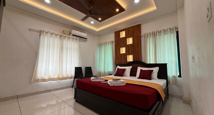 SREEKRISHNA TOURIST HOME Room Type - STANDARD DOUBLE AC ROOM