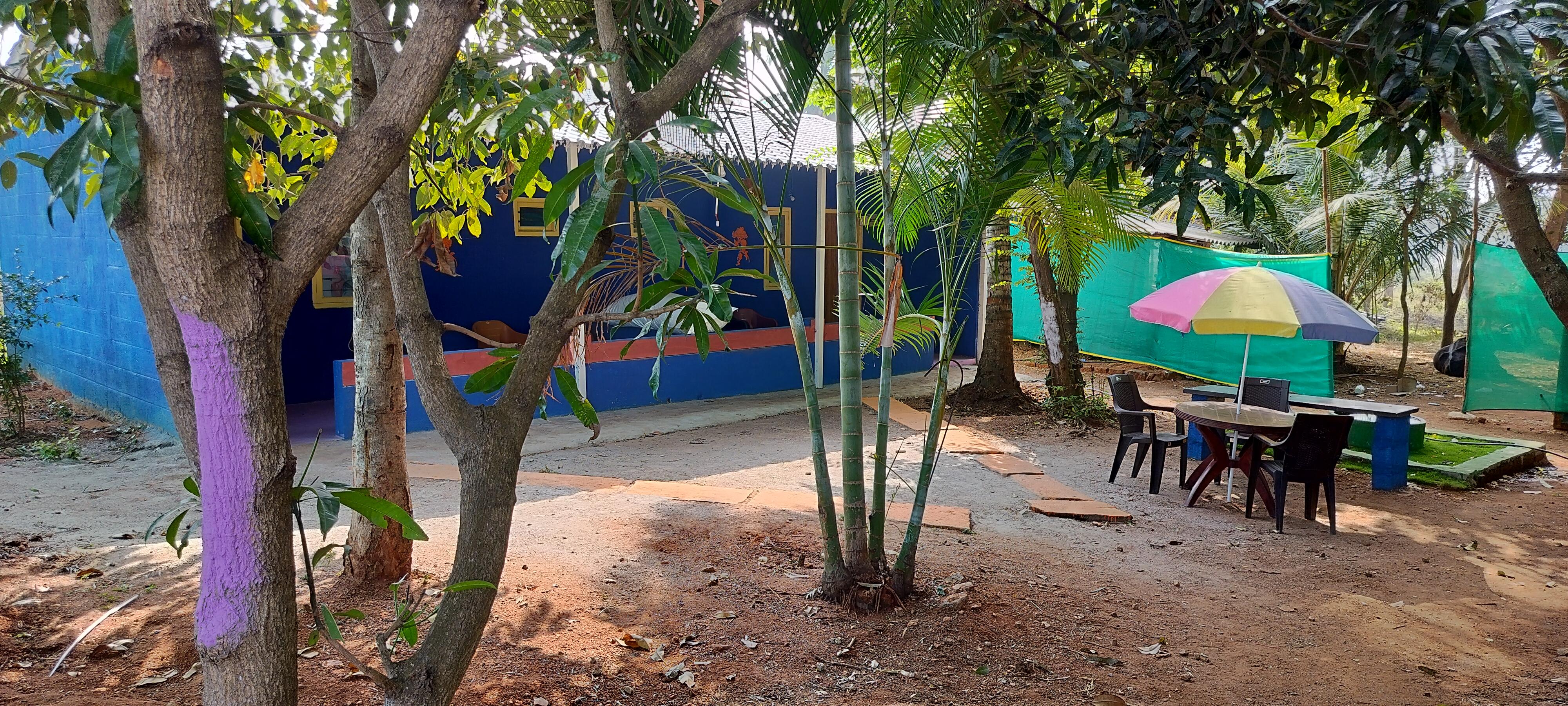 Lavis Home stay - Tap to explore photos