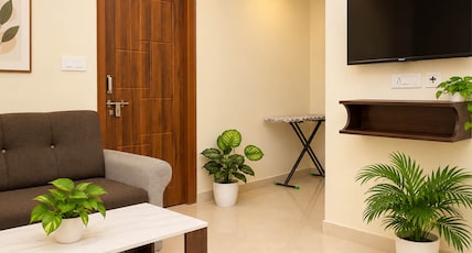 Z Express Berry Room Type - Deluxe Twin | 1 BHK | Free AC & Other amenities Z Express Berry Room Type - Deluxe Twin | 1 BHK | Free AC & Other amenities
