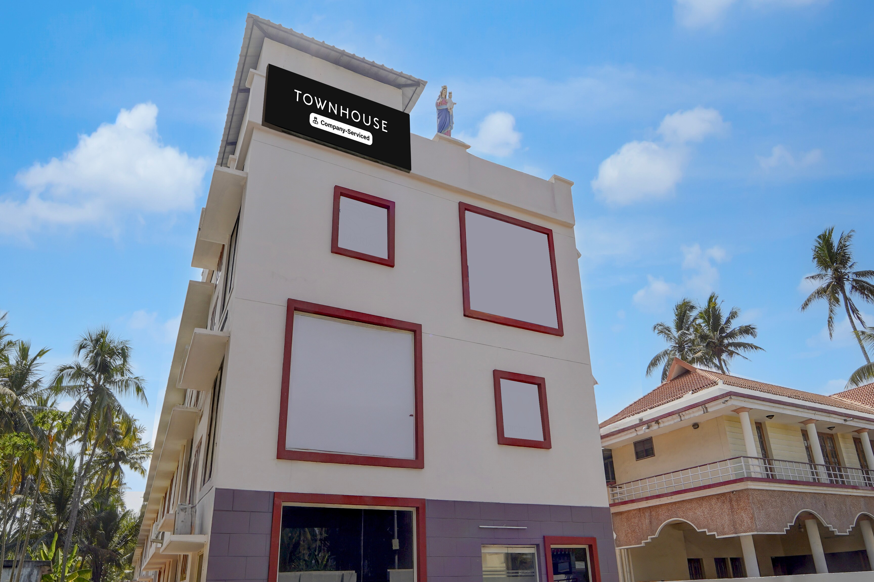 Super Townhouse Kazhakootam Formerly Tajma - Tap to explore photos