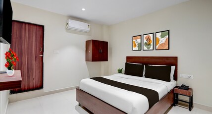 Super OYO Hotel O Pydithalli Ammavari Temple Vizianagaram Room Type - Deluxe