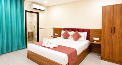 HOTEL DREAM MAJESTIC Room Type - Deluxe Room with Balcony