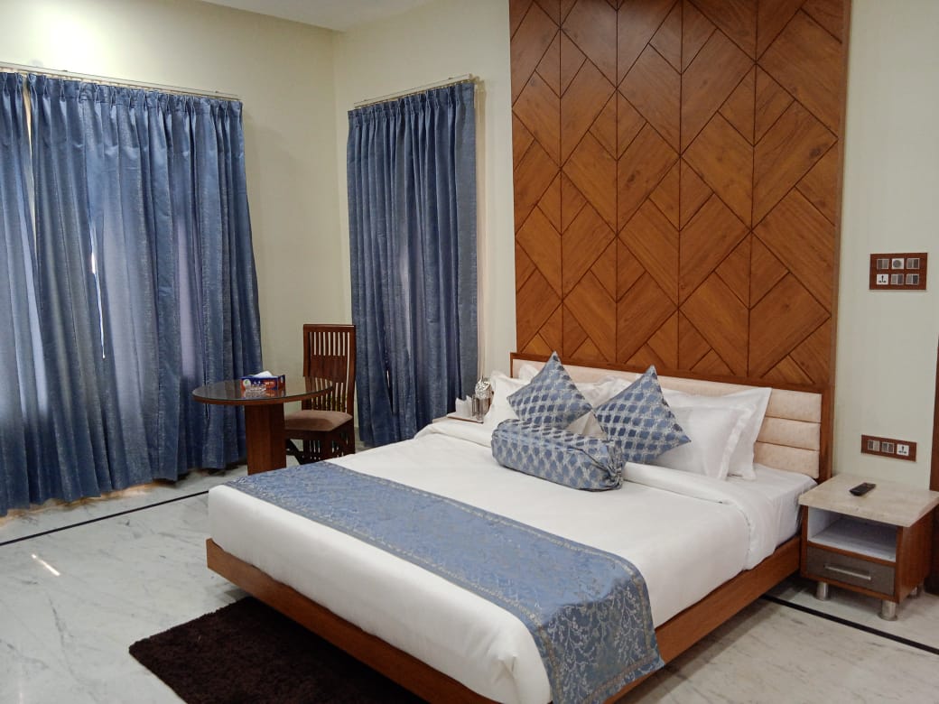 Matoshree Club and Resort - Tap to explore photos