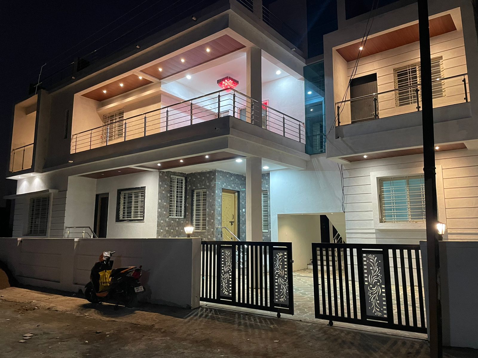 Shri Swami Samarth Home Stay - Tap to explore photos