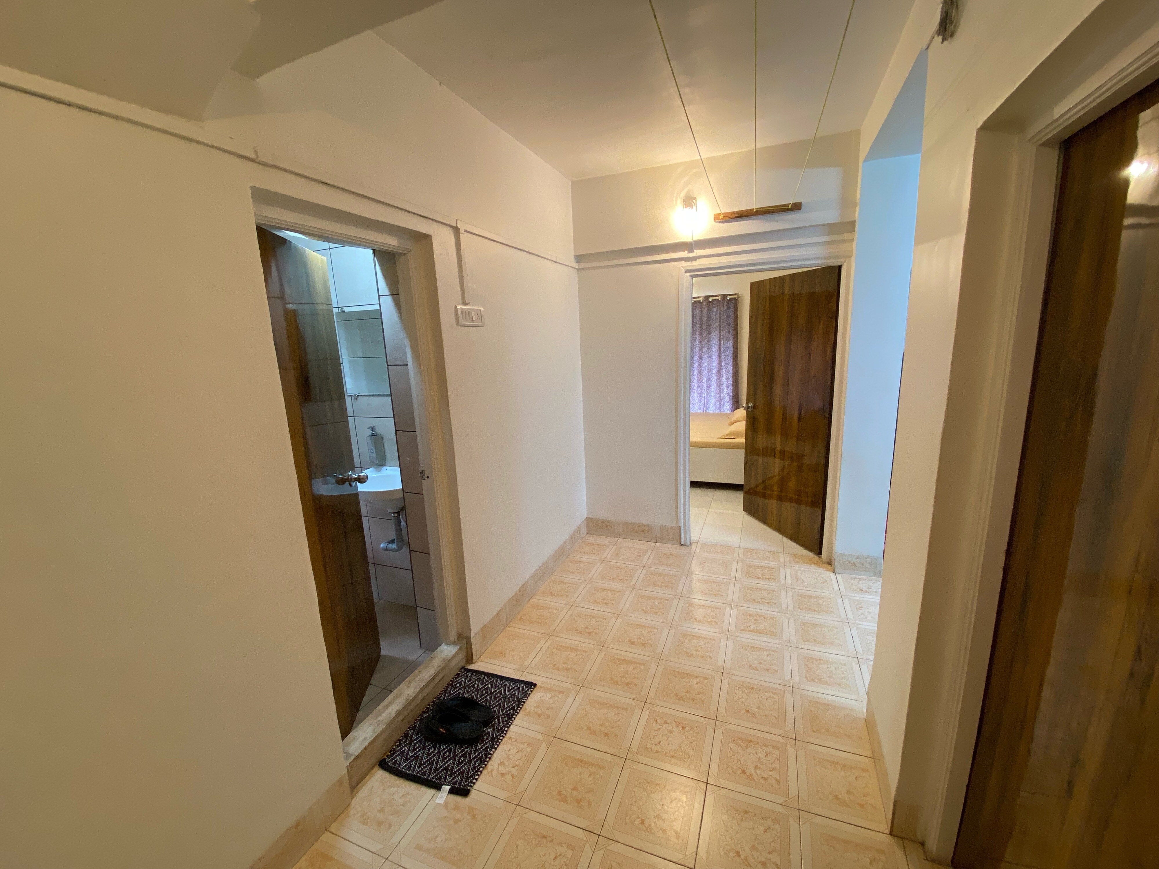 HOLIDAYFUNDA Homestay Khatri Bungalow - Tap to explore photos