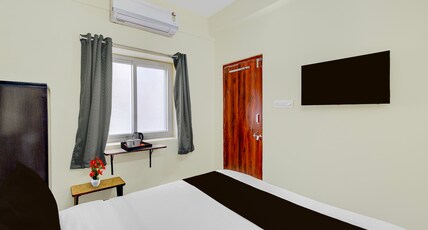 Super Collection O Green Hills Road Formerly Hotel LN Stays Room Type - Classic