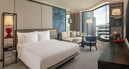 Grand Hyatt Erawan Bangkok Room Type - 1 KING BED, DELUXE