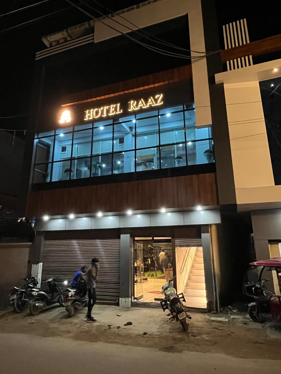 Hotel Raaz - Tap to explore photos