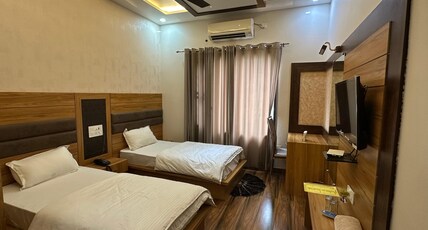 The Grand Hotel Room Type - Deluxe Twin Room