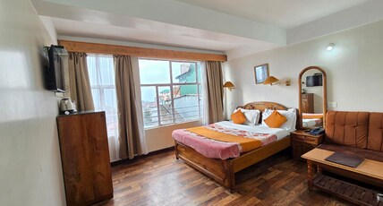Hotel North Star Near Mall Road Room Type - Deluxe Room (Town View)