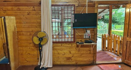 Oxyzone Coorg by StayApart Room Type - Quard Room in Villa
