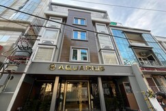 AQUARIUS HOTEL
