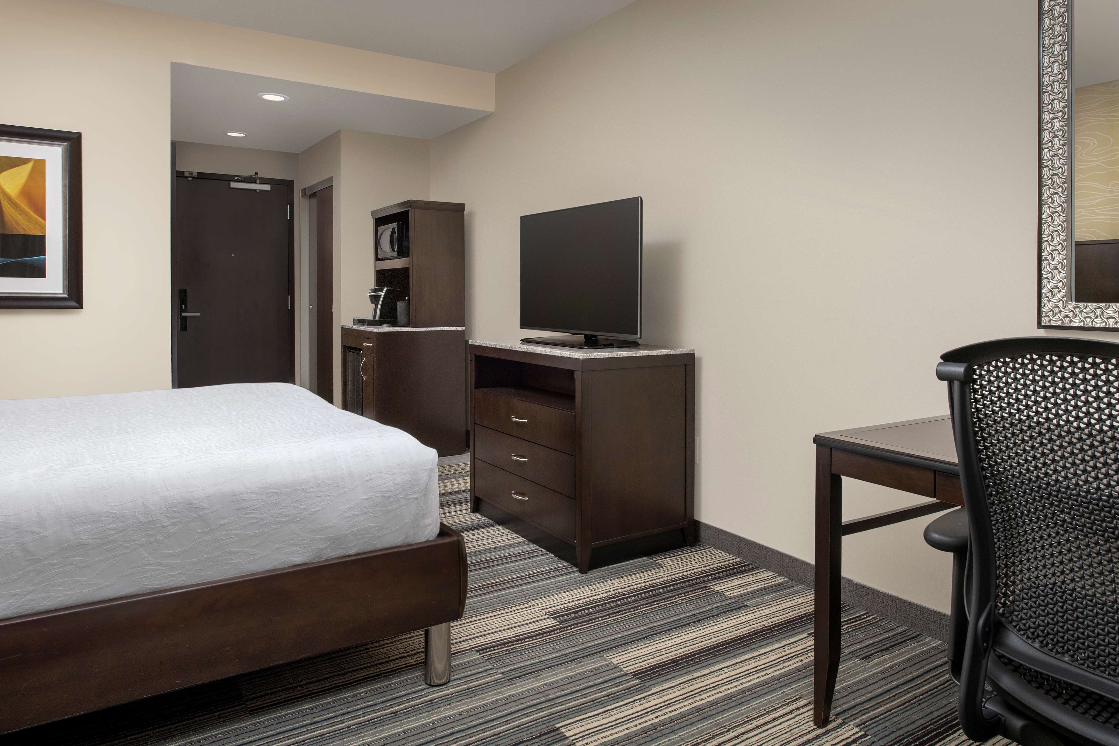Hilton Garden Inn Murfreesboro - Tap to explore photos