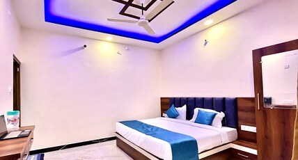 SHRI SARJU PALACE Room Type - Standard