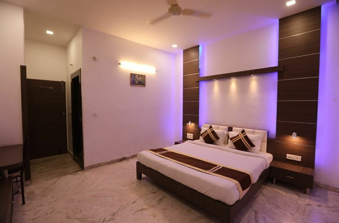 Shahi Bagh - Tap to explore photos