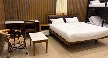 Cloudy Nandy Hills Poombarai Room Type - Premium Family Room 