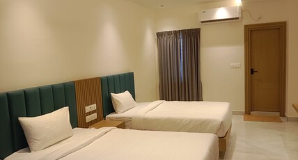 HOTEL BLOOM Room Type - EXECUTIVE ROOM