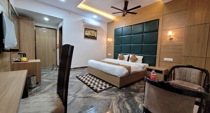 HOTEL SILVERBIRD Room Type - Super Deluxe HOTEL SILVERBIRD Room Type - Super Deluxe
