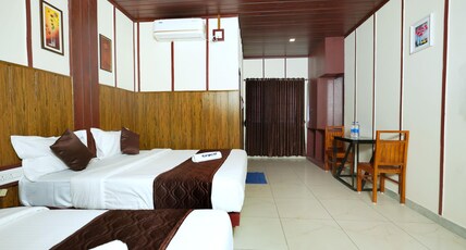 Velan Temple View Room Type - Family Quadruple Room Type 1