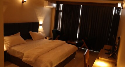 The Ghungree's Room Type - Ac deluxe 4