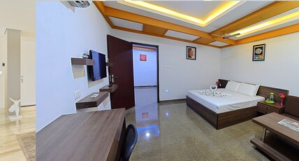 THE HOTEL CHOLA INN Room Type - SUITE