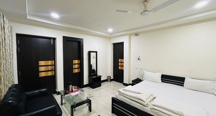 Hotel Gharana Room Type - Wing B Deluxe Room With Lift
