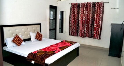 SUDAMA KRISHNA RESIDENCY Room Type - Double Bed Room AC